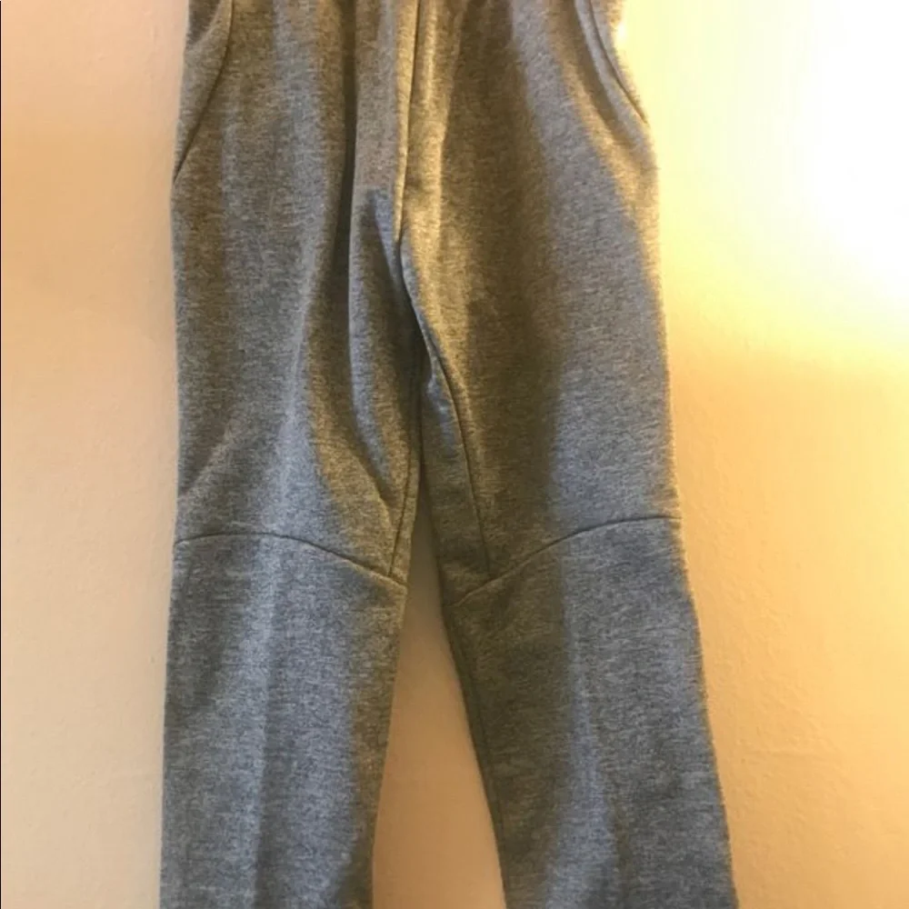 Nike Boys open Hem Therma Pants. - Picture 3 of 3